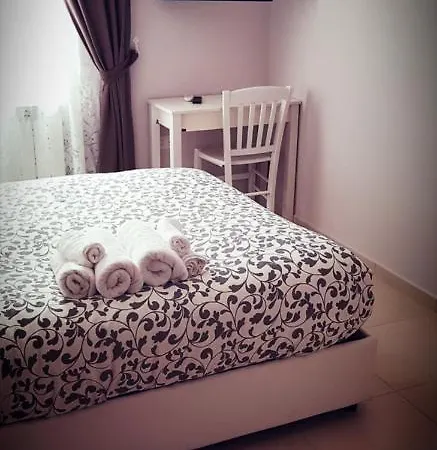 Alojamento de Acomodação e Pequeno-almoço Sweet 4*