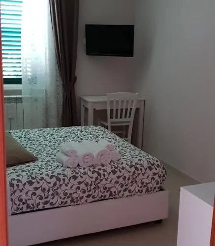 Alojamento de Acomodação e Pequeno-almoço Sweet 4*